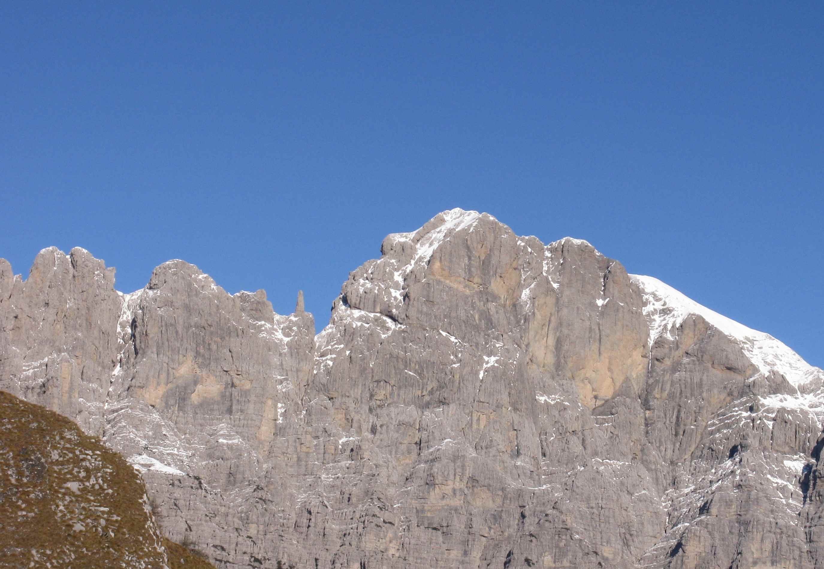 Monte Terne: bel Panorama sul gruppo della Schiara